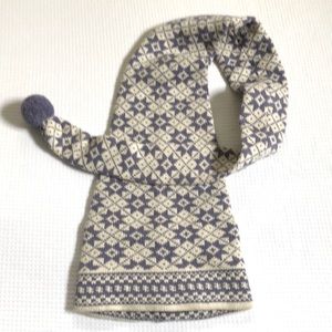 ❄️☃️ Unique hat/scarf combo